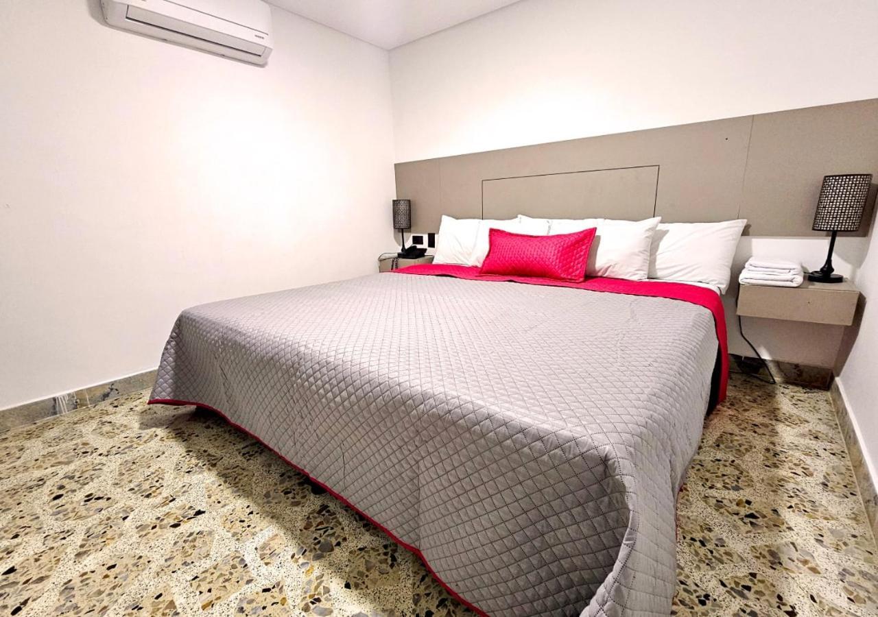 Hotel Ofix Medellín Esterno foto