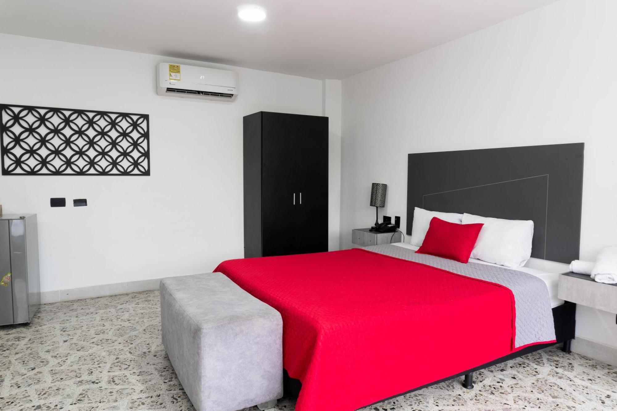 Hotel Ofix Medellín Esterno foto